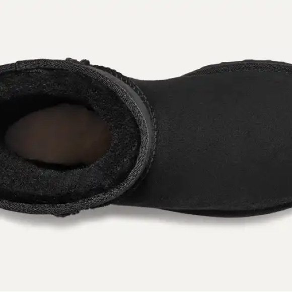 UGG Classic Black Short II Boots 9 - Picture 5 of 11